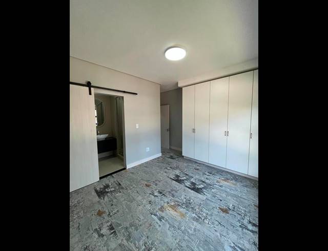 2 BEDROOM PROPERTY TO RENT IN MENLO PARK